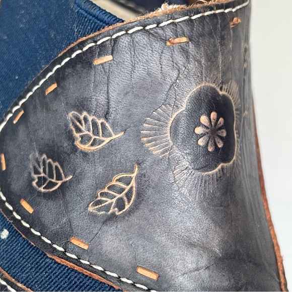 L'ATISTE Women's Navy Blue Leather Shoes size EU 38. US 7.5/8. See condition. - Picture 12 of 13